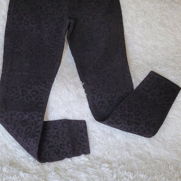 Rock & Republic Kashmiere Mid Rise Legging Black Jean Jaguar Prints Size 4 - Picture 3 of 11